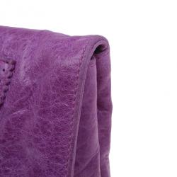 Pre Owned حقيبة كلتش بالنسياغا جاينت إنفيلوب بغطاء جلد بنفسجي