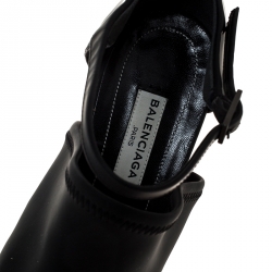 مملوكة مسبقًا Balenciaga Black Rubberised Neoprene Glove Open Toe Ankle Strap Sandals Size 40