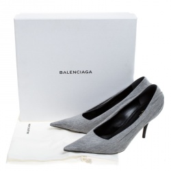 Pre Owned حذاء كعب عالي بالنسياغا قماش رصاصي مقدمة مدببة مقاس 37.5