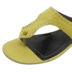 Pre Owned صندل بالنسياغا بروغ جلد أصفر بإصبع مقاس 40