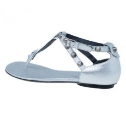 مملوكة مسبقًا Balenciaga Silver Leather Classic Arena Thong Sandal Size 38
