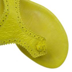 Pre Owned صندل بالنسياغا بروج ثونج جلد أصفر مقاس 40