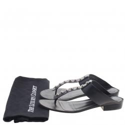 مملوكة مسبقًا Balenciaga Black Leather Studded T-Strap Sandals Size 39