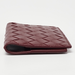 Pre Owned Bottega Veneta Burgundy Intrecciato Leather Passport Holder