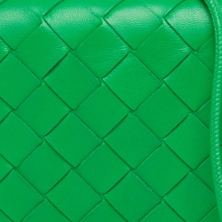 Pre Owned Bottega Veneta Green Intrecciato Leather Wallet on Strap