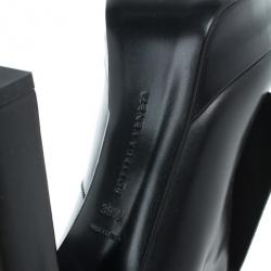 Pre Owned Bottega Veneta Black Leather Tassle Front Ankle Boots Size 39.5