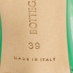 مملوكة مسبقًا Bottega Veneta Green Leather and Fur Ankle Strap Sandals Size 39