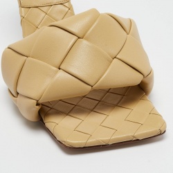 Pre Owned Bottega Veneta Light Yellow Quilted Leather Lido Slide Sandals Size 38