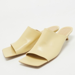 Pre Owned Bottega Veneta Beige Leather Stretch Slide Sandals Size 40
