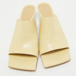 Pre Owned Bottega Veneta Beige Leather Stretch Slide Sandals Size 40
