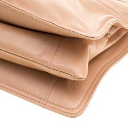 Pre Owned حقيبة كلتش بوتيغا فينيتا ستاستينتا جلد لامع وردية فاتحة