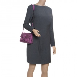 مملوكة مسبقًا حقيبة كتف بوتيغا فينيتا ريالتو جلد ثعبان بنفسجية