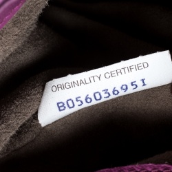 مملوكة مسبقًا حقيبة كتف بوتيغا فينيتا ريالتو جلد ثعبان بنفسجية