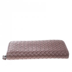 Pre Owned Bottega Veneta Grape Intrecciato Nappa Leather Zip Wallet