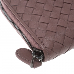 Pre Owned Bottega Veneta Grape Intrecciato Nappa Leather Zip Wallet