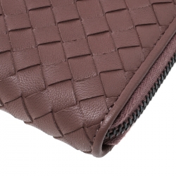 Pre Owned Bottega Veneta Grape Intrecciato Nappa Leather Zip Wallet