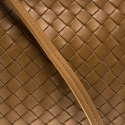 مملوكة مسبقًا Bottega Veneta Brown Intrecciato Leather Nodini Shoulder Bag