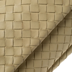 Pre Owned Bottega Veneta Beige Intrecciato Leather Expandable Chain Crossbody Bag