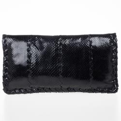 مملوكة مسبقًا Bottega Veneta Black Ayres Twist Lock Watersnake Clutch