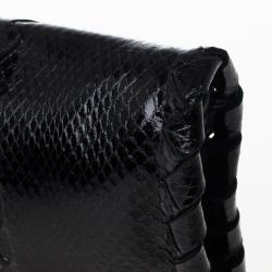 مملوكة مسبقًا Bottega Veneta Black Ayres Twist Lock Watersnake Clutch