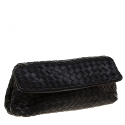 Pre Owned حقيبة كلتش بوتيغا فينيتا بقلاب أنترشياتو جلد سوداء