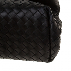 Pre Owned حقيبة كلتش بوتيغا فينيتا بقلاب أنترشياتو جلد سوداء