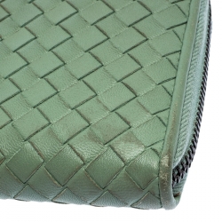 Pre Owned Bottega Veneta Mint Green Intrecciato Leather Zip Around Wallet