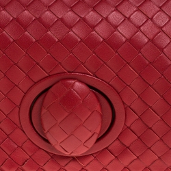 Pre Owned Bottega Veneta Red Intrecciato Leather Twist Lock Clutch