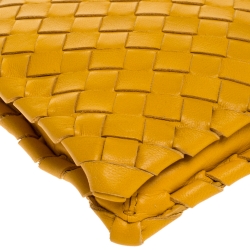 Pre Owned Bottega Veneta Yellow Intrecciato Leather Twist Lock Clutch