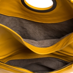 Pre Owned Bottega Veneta Yellow Intrecciato Leather Twist Lock Clutch