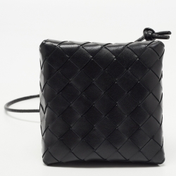 مملوكة مسبقًا Bottega Veneta Black Leather Mini Knot Bucket Clutch Bag