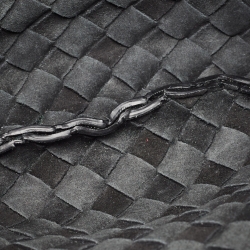 مملوكة مسبقًا Bottega Veneta Black Intrecciato Leather Turn Pouch