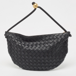 مملوكة مسبقًا Bottega Veneta Black Intrecciato Leather Turn Pouch