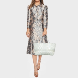 Pre Owned Bottega Veneta Light Blue/White Intrecciato Leather Tote