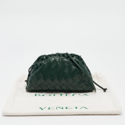 Pre Owned Bottega Veneta Green Intrecciato Leather Mini The Pouch Bag