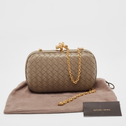 Pre Owned Bottega Veneta Beige Intrecciato Leather Knot Chain Clutch