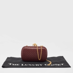 Pre Owned Bottega Veneta Red Intrecciato Leather Knot Chain Clutch