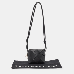 Pre Owned Bottega Veneta Black Intreciatto Leather Mini Cassette Camera Bag