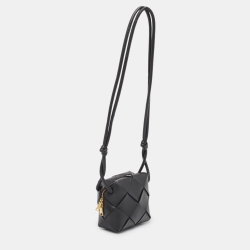 Pre Owned Bottega Veneta Black Intreciatto Leather Mini Cassette Camera Bag
