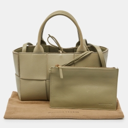 مملوكة مسبقًا Bottega Veneta Avocado Green Intrecciato Leather Arco Tote