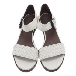 Pre Owned Bottega Veneta White Intrecciato Leather Flat Sandals Size 39