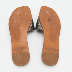 Pre Owned Bottega Veneta Metallic Grey Intrecciato Leather Flat Slide Sandals Size 39