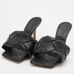 مملوكة مسبقًا Bottega Veneta Black Intrecciato Leather Lido Slide Sandals Size 37