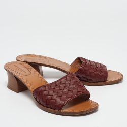 Pre Owned Bottega Veneta Burgundy Intrecciato Leather Slides Size 38