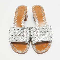 Pre Owned Bottega Veneta Silver Leather Intrecciato Slides Size 40 