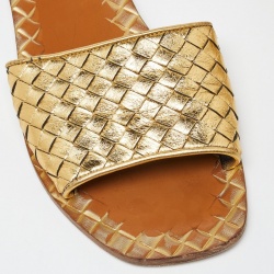 Pre Owned Bottega Veneta Gold Intrecciato Leather Flat Slides Size 39