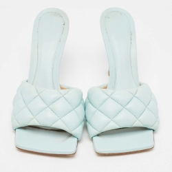 Pre Owned Bottega Veneta Light Blue Quilted Leather Slide Sandals Size 39