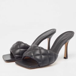 Pre Owned صندل بوتيغا فينيتا جلد أسود مبطن محشو مقاس 39.5