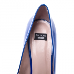 Pre Owned Boutique Moschino Blue Patent Leather Logo Plague Pointed Toe Pumps Size 41
