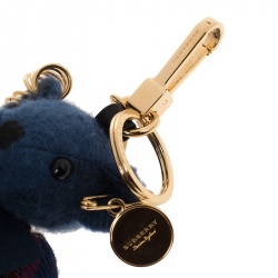 مملوكة مسبقًا Burberry Multicolor Fabric Thomas Bear Kilt Pin Charm